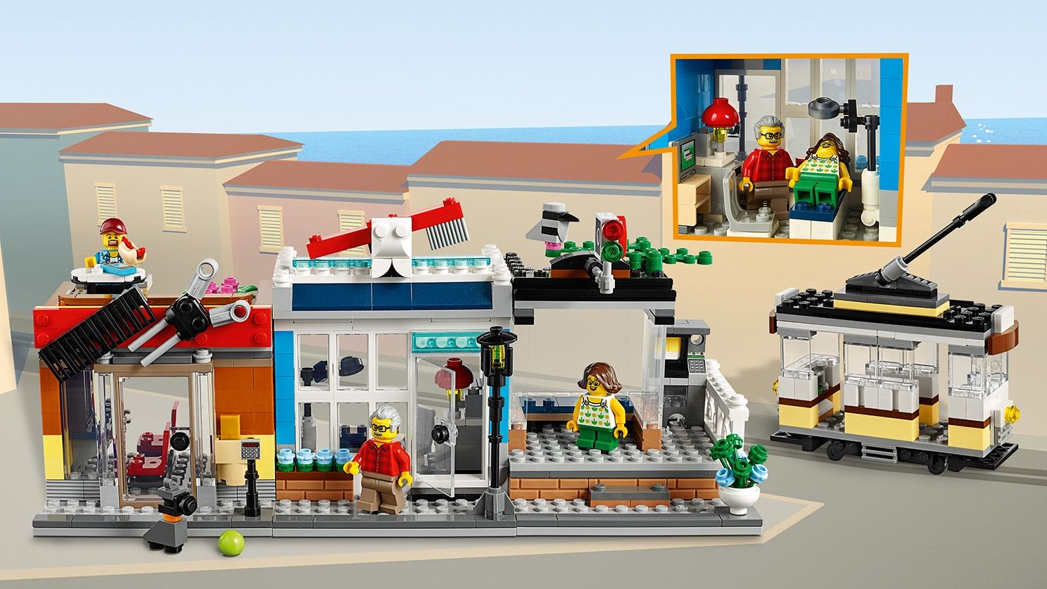 LEGO Creator 31097 Townhouse with Pet Shop & Café