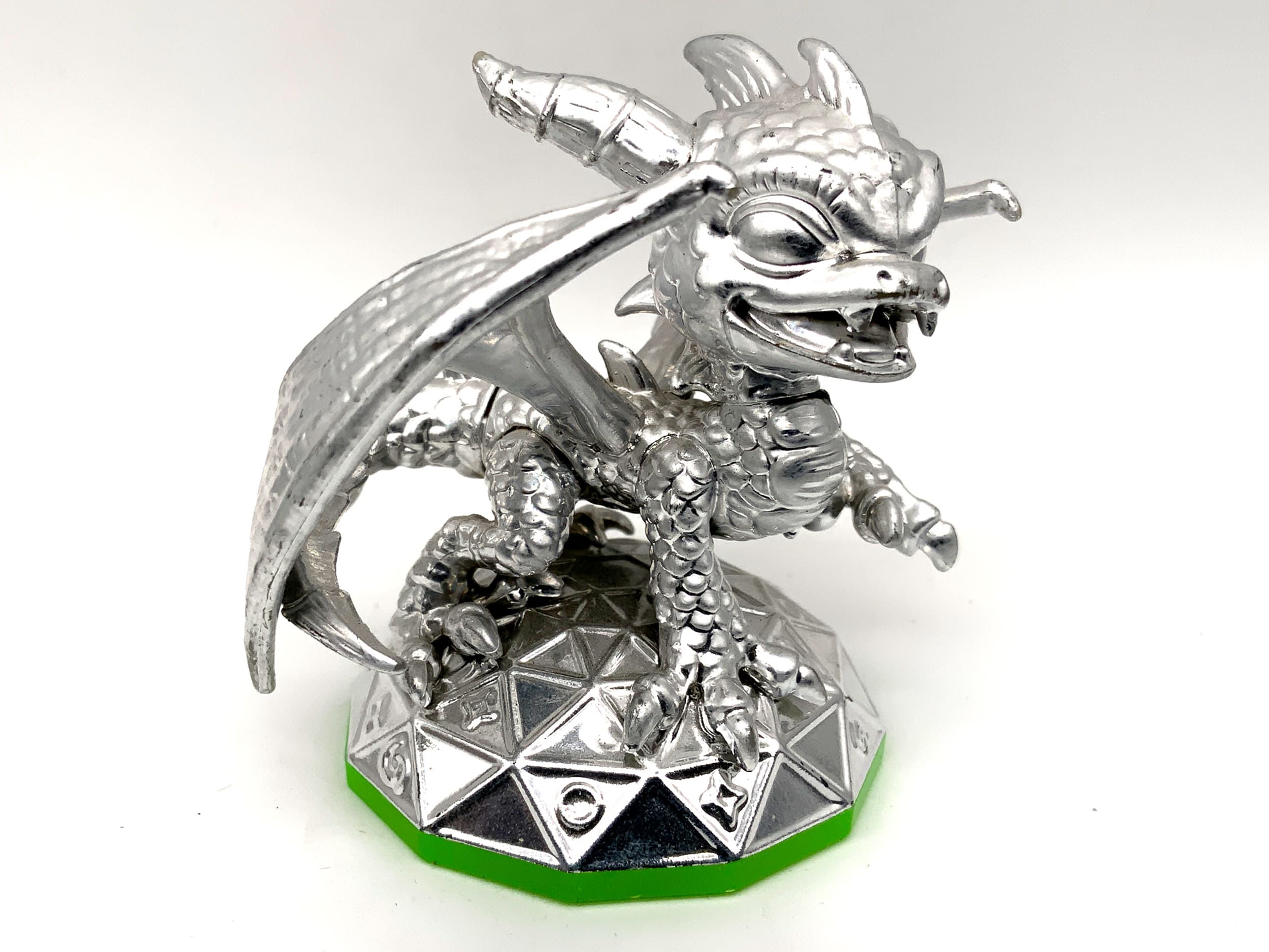 Skylanders Spyros Adventure Chrome Spyro E3 2012 Edition Chase Figur