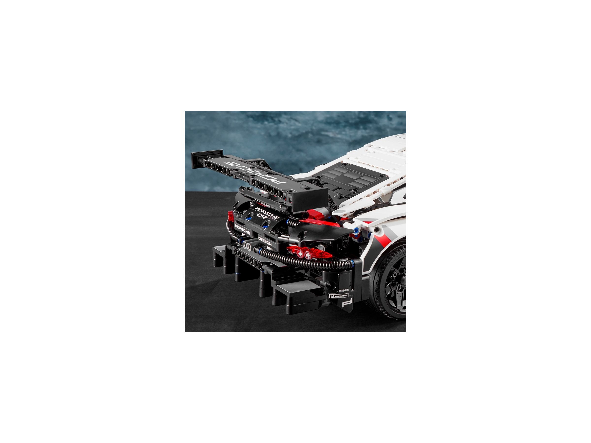 LEGO  Technic 42096 Porsche 911 RSR
